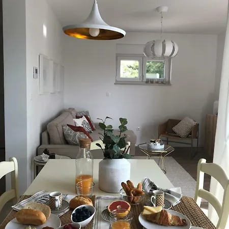 Near The Beach,Free Parking&Wifi Makarska Exterior photo