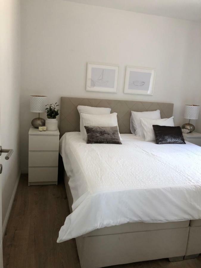 Apartment Near The Beach,free Parking&wifi