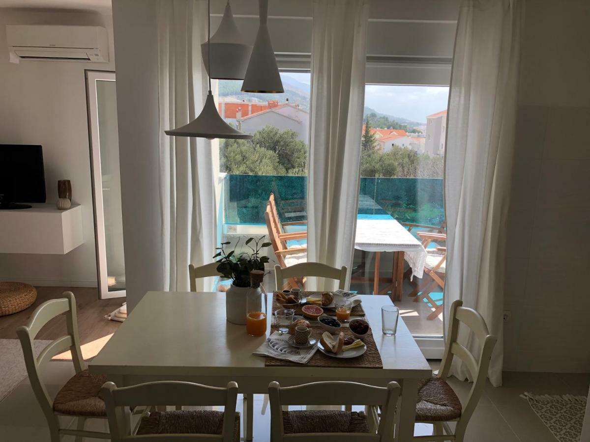 Near The Beach,free Parking&wifi Apartment Makarska